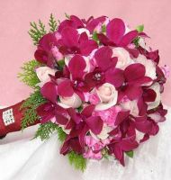Hoa cưới cầm tay